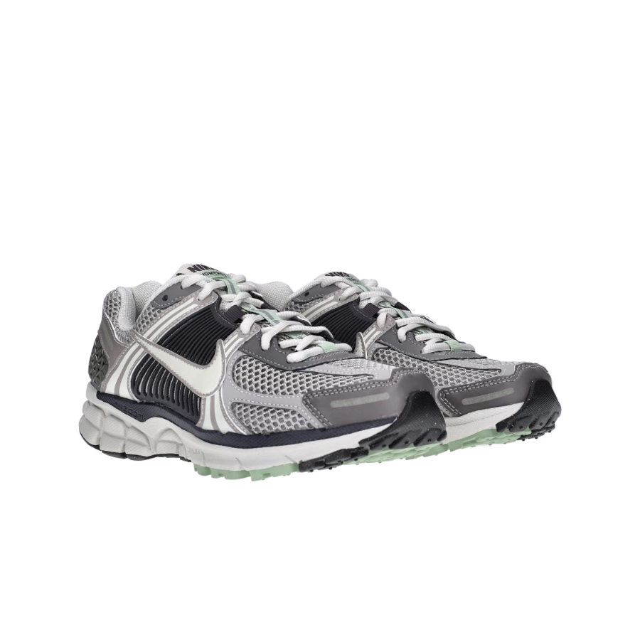 (W) Nike Zoom Vomero 5 Cobblestone and Flat Pewter