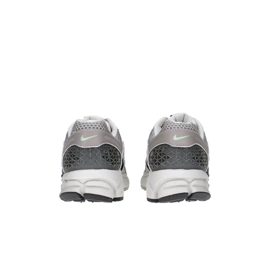 (W) Nike Zoom Vomero 5 Cobblestone and Flat Pewter