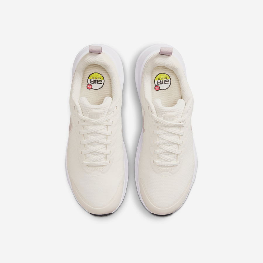 (W) NIKE AIR MAX NUAXIS