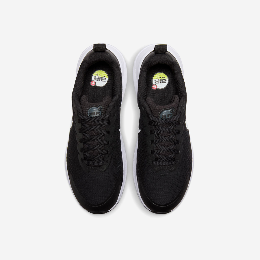 (W) NIKE AIR MAX NUAXIS