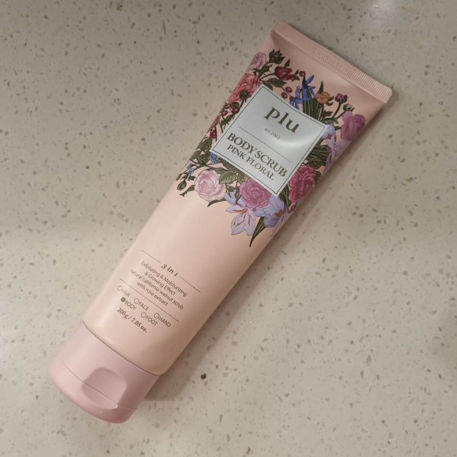 Скраб для тела Pink с цветочным ароматом розы, 200 г, 1 шт