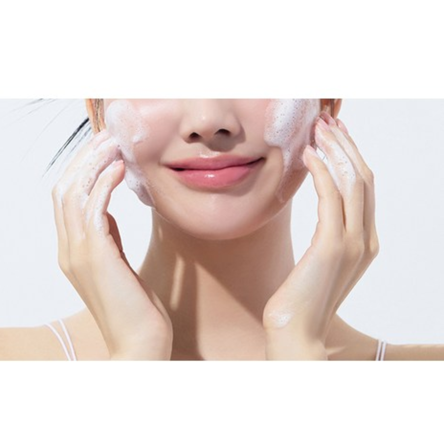 Maxclinic Hyaluronic Vita Oil Foam – очищающая пена-масло с гиалуроновой кислотой, 110 г