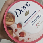 Скраб Dove с гранатовыми косточками и маслом ши, 298 г, 1 шт