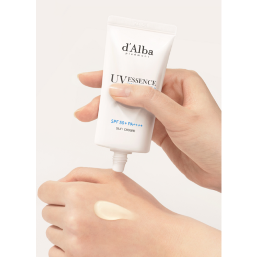 Солнцезащитный крем d'Alba Waterful Essence SPF50+ PA++++, 50 мл × 2 + балансирующий веганский гель для умывания, 15 мл