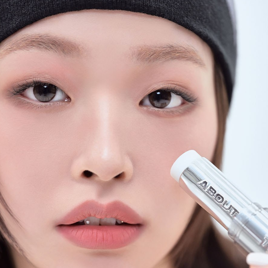 Стойкая грунтовка-карандаш Abouttone Blur, 10 г, бесцветная, 1шт