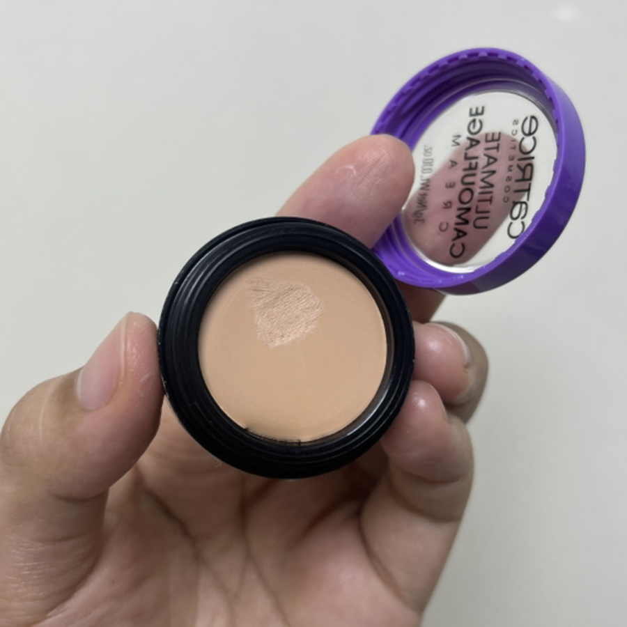 Маскирующий крем-консилер Catrice Ultimate Camouflage Cream Concealer 3g, 020 Light Bay
