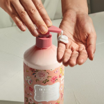 Парфюмерный лосьон для тела с коллагеном Bouquet Garni Vita Белый мускус, 750 мл