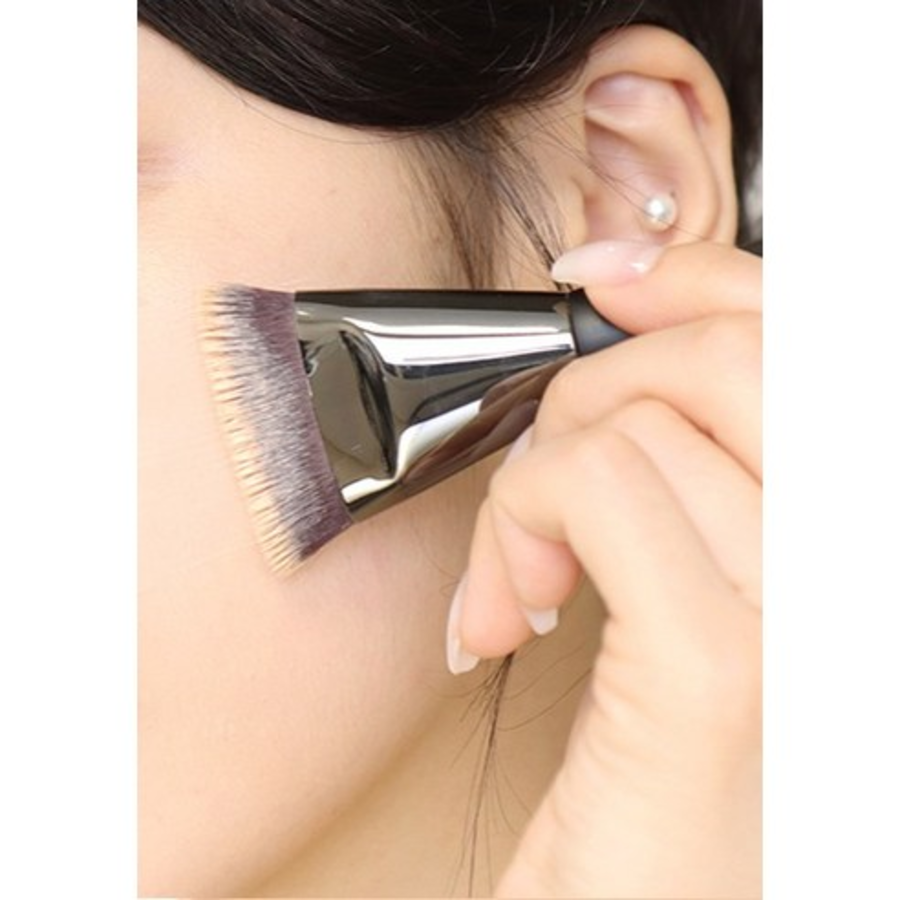 Кисть для нанесения тонального крема Airy Fitting, черная, 1 шт (скидка -5%)