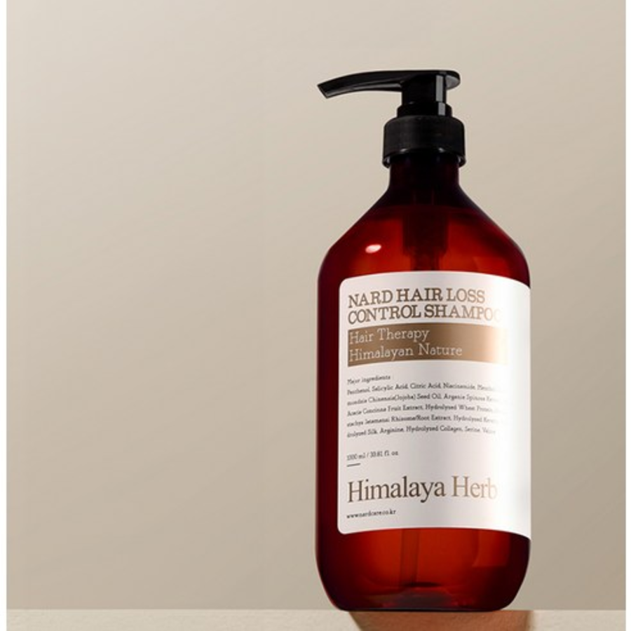 Шампунь для снятия симптомов выпадения волос и ухода за кожей головы Aroma Herb, 1 л (скидка -53%)