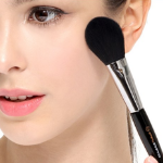 Studio 17 Кисть для румян 833, разноцветные, 1шт. (скидка-10%)