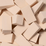 Спонж для ежедневного макияжа Merge Triangle Puff (скидка -30%)