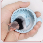 Чистящая силиконовая подушечка для кисточек для макияжа Titan, случайная доставка, 1 шт.