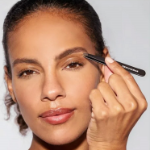 Наклонные пинцеты Tweezerman, розовые