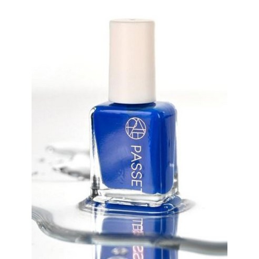 Маникюр с использованием лака для ногтей PassetCelebrity (скидка-30%)