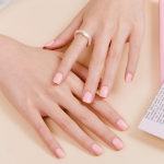 Типсы для ногтей Desing Diva Magic Press, клубничный крем, 1 набор (скидка-9%)