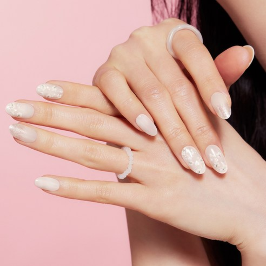 Набор типсов для ногтей Desing Diva Magic Press, белый цветочный, 1 набор