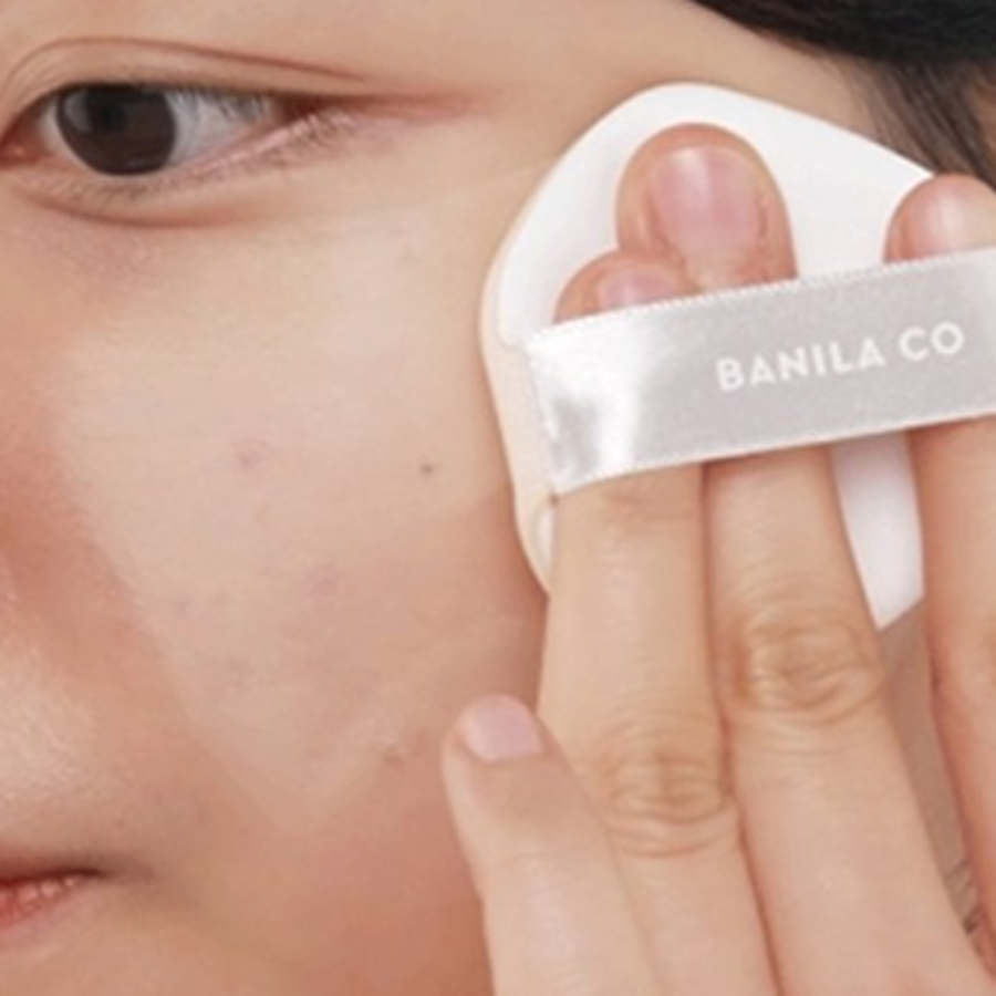 Тональная основа BANILA CO Covericious Ultimate White Cushion Foundation 14 г, 21 оттенок Ivory, 1 шт.(скидка-42%)