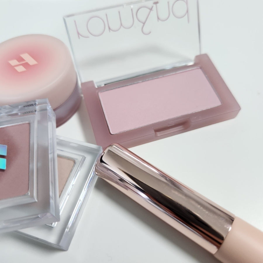 Натуральный румянец Rom&nd с лёгким нюдовым оттенком 4g, N01 Nutty Nude, 1 шт. (скидка-40%)