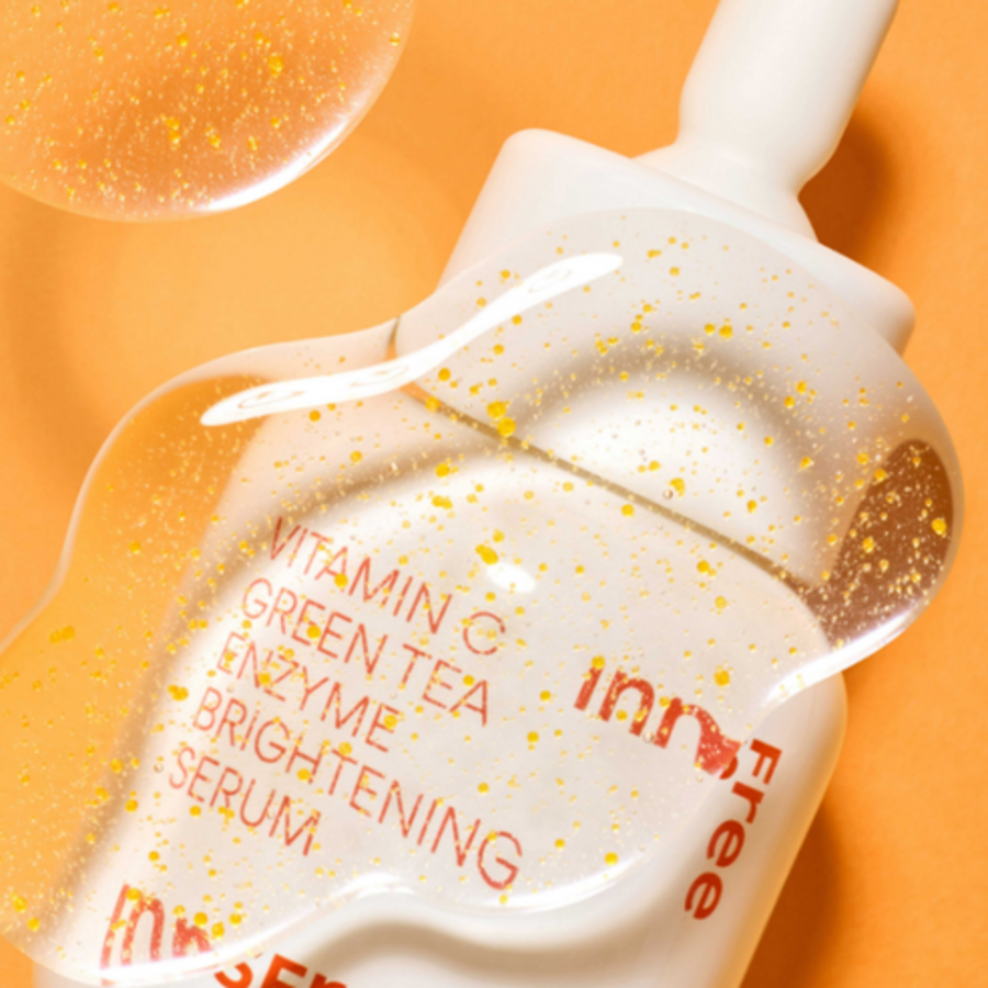 Тонизирующая сыворотка для лица с энзимом зеленого чая Innisfree New Vita C, 30 мл, 1 г (скидка-40%)