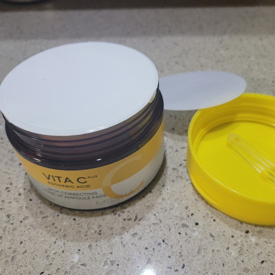 MISSHA Vita C Plus Blemish C Tone-up Ampoule Pad – тонирующие подушечки с витамином С, 210 г, 80 шт. 1 шт.(скидка-52%)