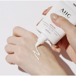 Увлажняющий солнцезащитный крем AHC Masters Melaprotect SPF50+ PA++++, 40 мл