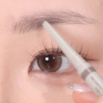 Тонкий карандаш для бровей Too Cool For School, № 1, пепельно-коричневый, 1 шт.