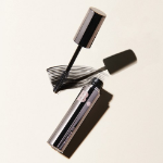 Черная сыворотка для ухода за ресницами BANILA CO, 6,5 г