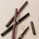 Подводка для растушевки деталей BANILA CO, 0,1 г, 04 Пепельно-коричневая