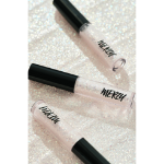 Яркий и игривый глиттер для глаз Merzu