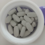 Chong Kun Dang Bone Health Project 365 Calmadia K – комплекс для здоровья костей с кальцием, магнием, витамином D и витамином K, 180 таблеток