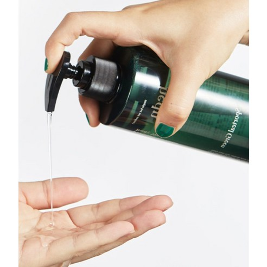 Hidden Perfume 5.5 Acne Body Wash Spotil Green – очищающий гель для тела с экстрактом зелёного чая, 500 мл