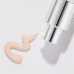 SK-II GenOptics Aura CC Cream SPF50+ PA++++ – CC крем с эффектом осветления и защитой от солнца, 30 г