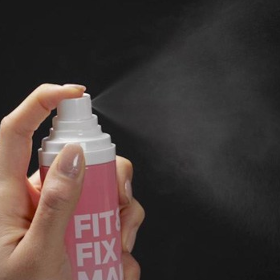 16Brand Universal Makeup Fixer, 120 мл – фиксирующий спрей для макияжа