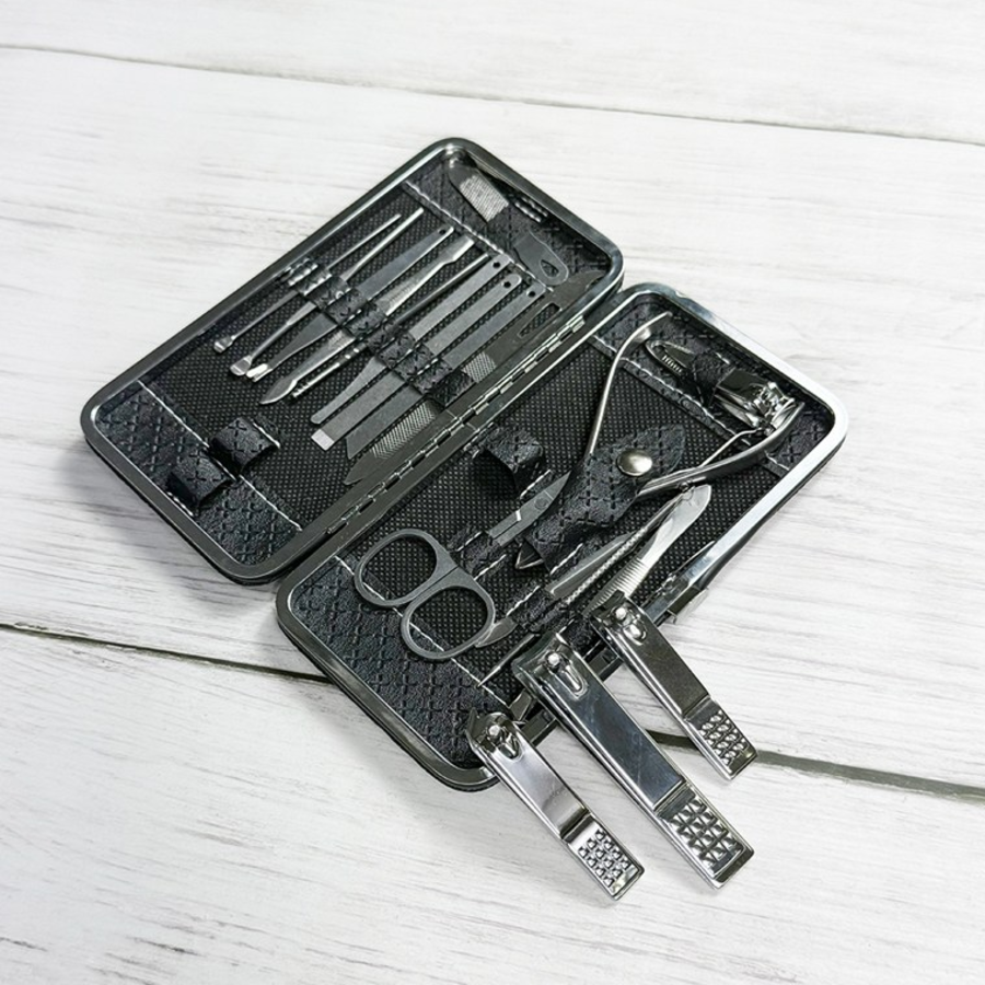 LabnTools Nail Clipper 19-Piece Set– набор для маникюра и педикюра из 19 предметов, чёрный