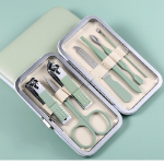 HappyJ Nail Clipper Essential  – практичный набор для маникюра и педикюра из 7 предметов