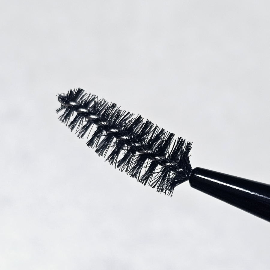 DEEPTALK Tube Dual Eyebrow Brush DT0485 – дуал-кисть для бровей