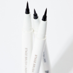 INGA Stage Brush Liner – жидкая подводка с кисточкой, оттенок Deep Brown, 0.6 г