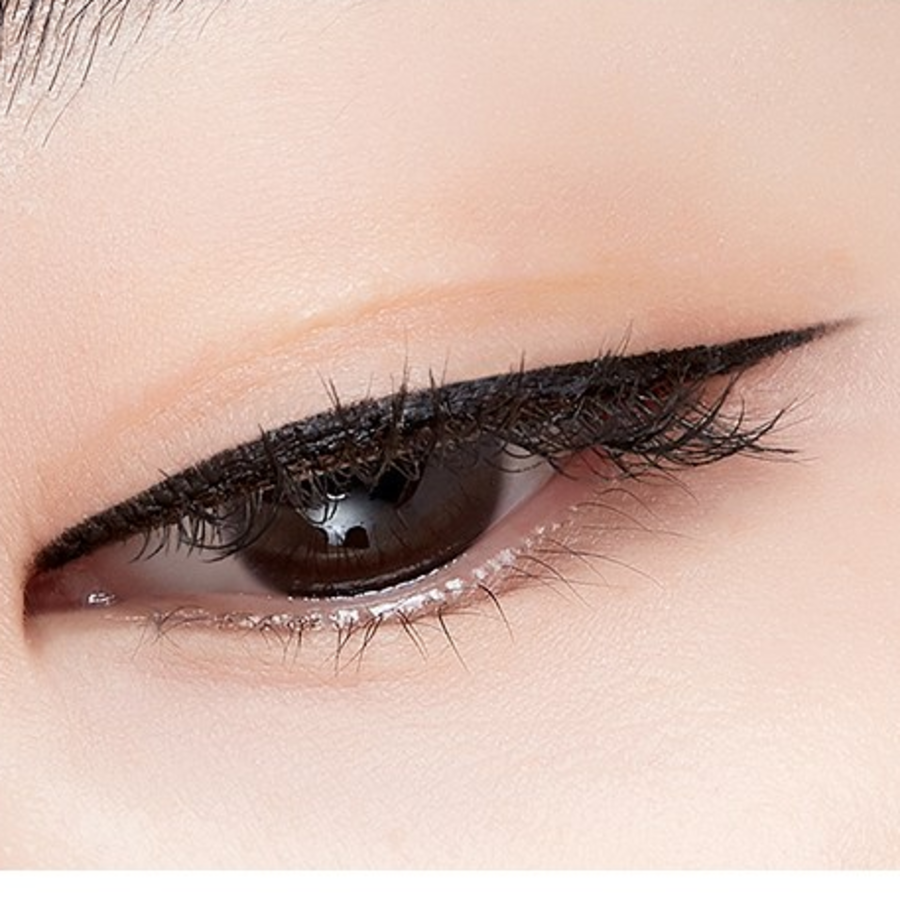 Missha Ultra Powerproof Thin Pen Liner – ультрастойкая жидкая подводка-фломастер, оттенок Black, 0.4 г