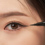 AKEI Color Tattoo Proof Pen Eyeliner – стойкая подводка для глаз, 0.5 г