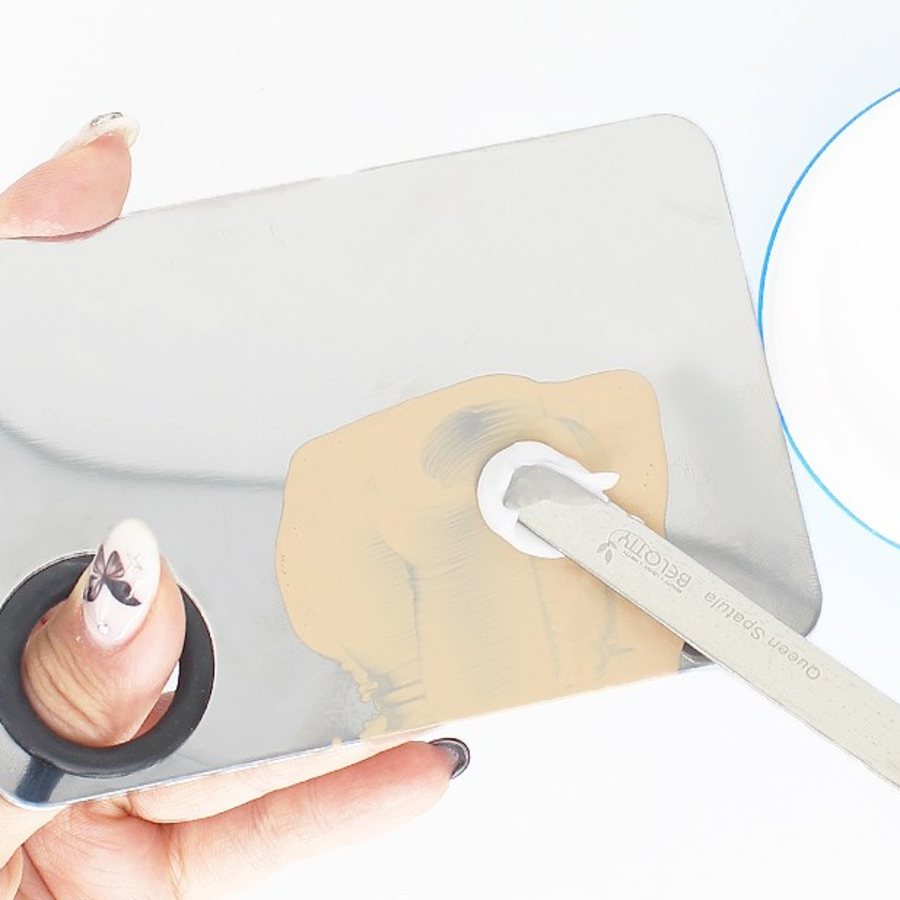 BELOTTY Nail & Makeup Mixing Palette – палитра для смешивания макияжа и нейл-продуктов