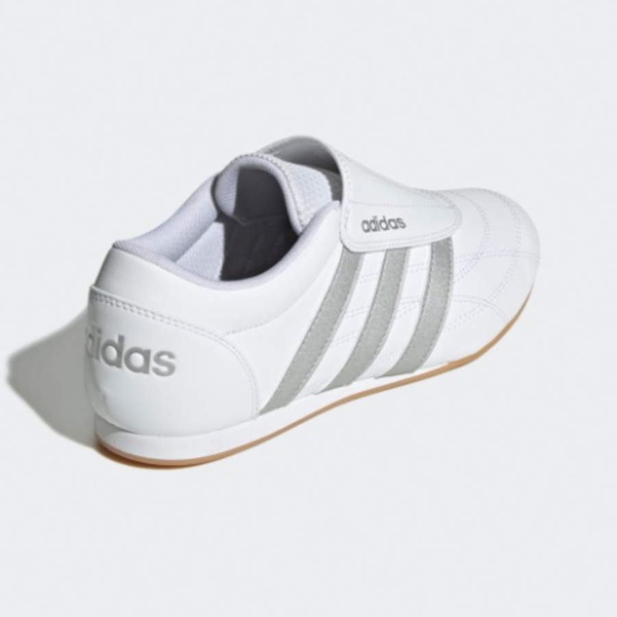 Adidas – кроссовки Tekwen