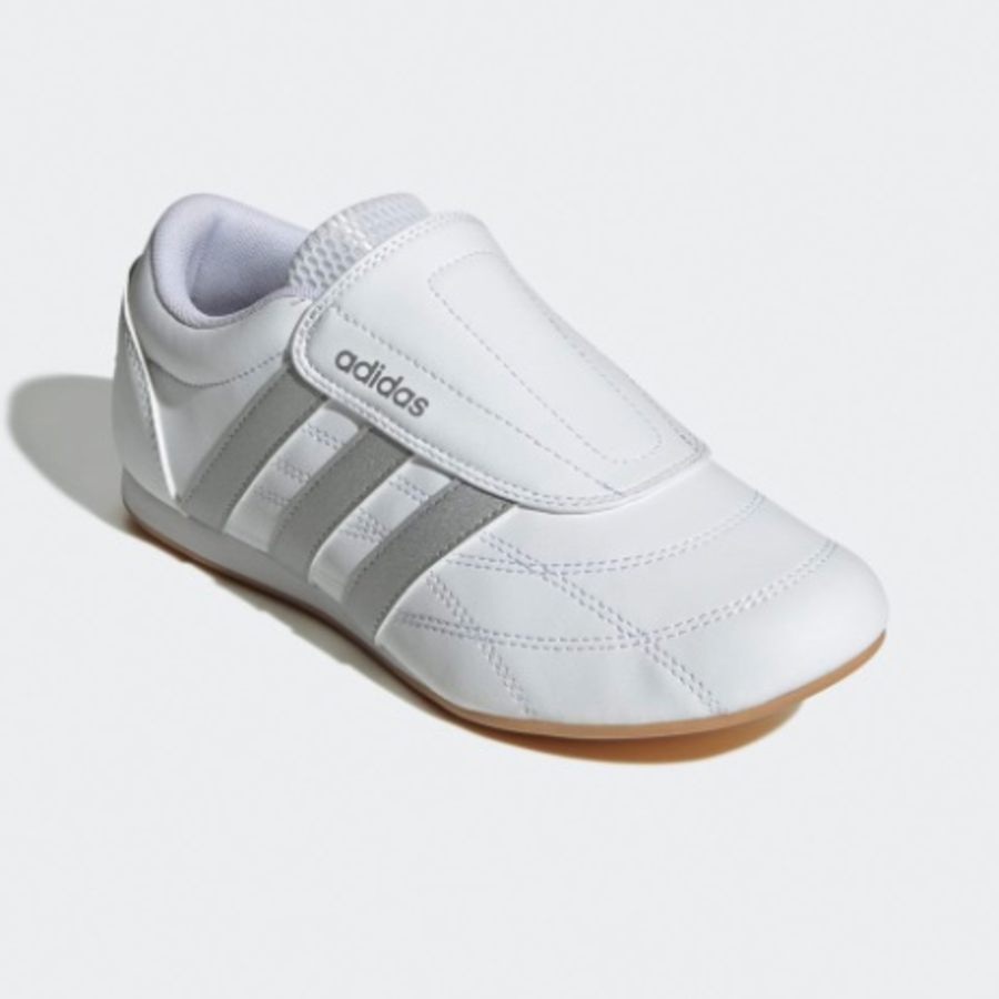 Adidas – кроссовки Tekwen