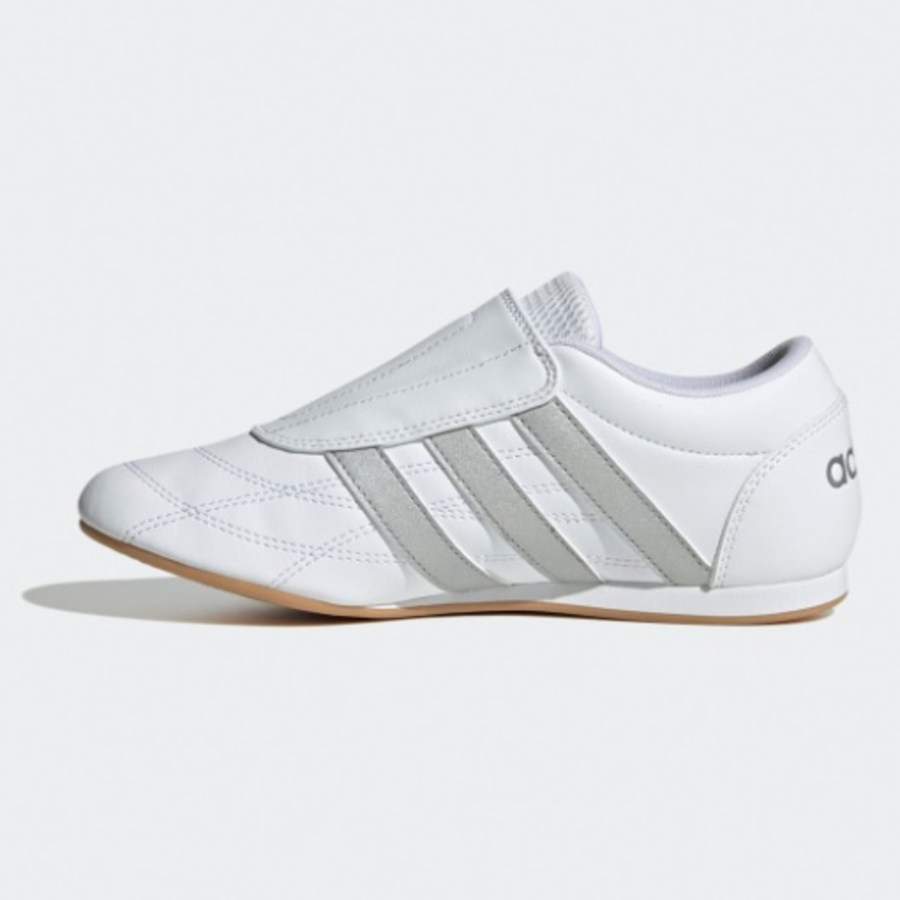 Adidas – кроссовки Tekwen