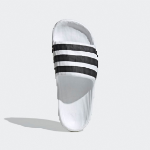 Adidas – шлёпанцы Adilette 22