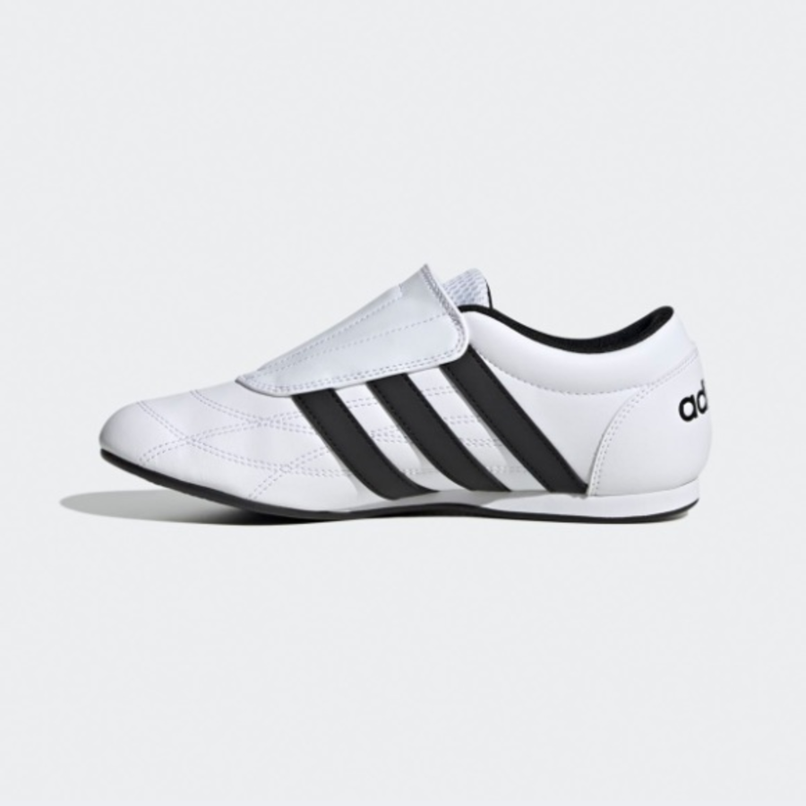 Adidas – кроссовки TEKWEN