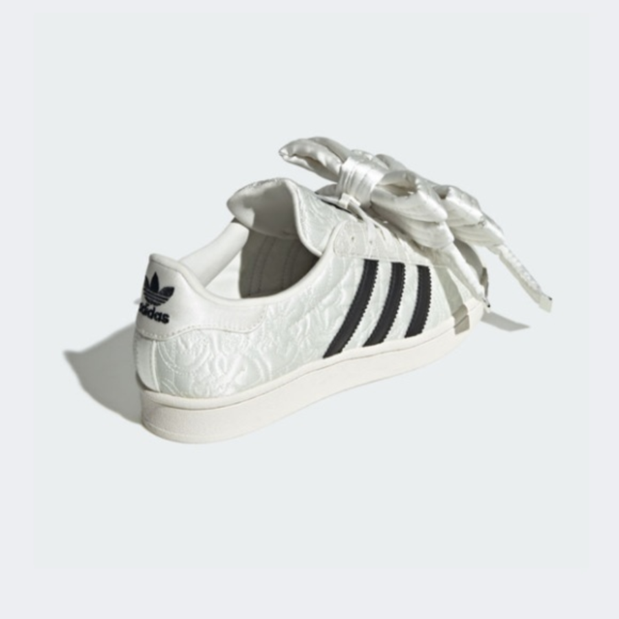 Adidas – кроссовки SUPERSTAR W