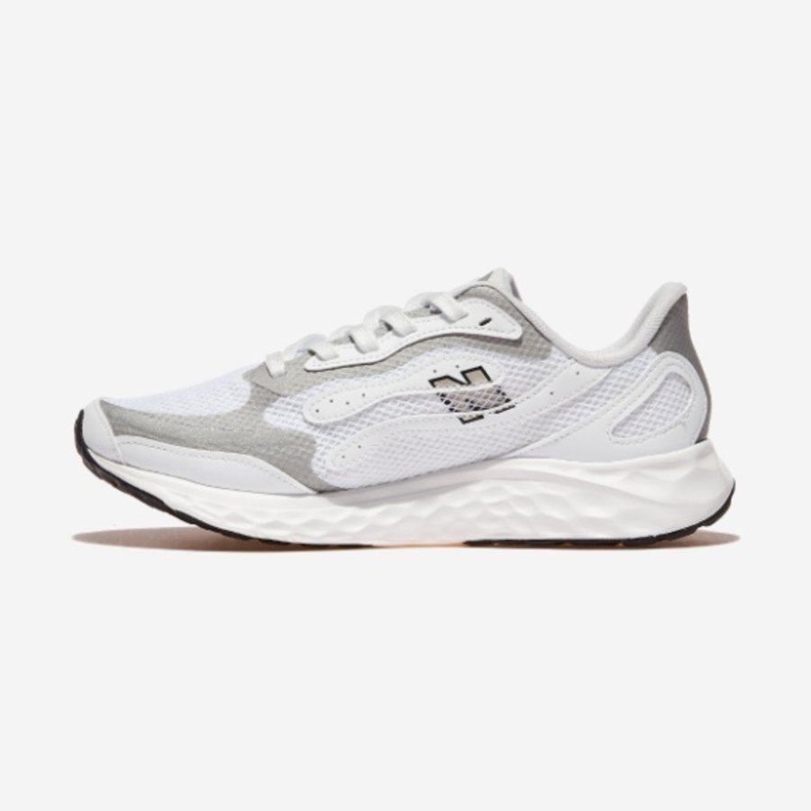 New Balance – кроссовки MARISTW4