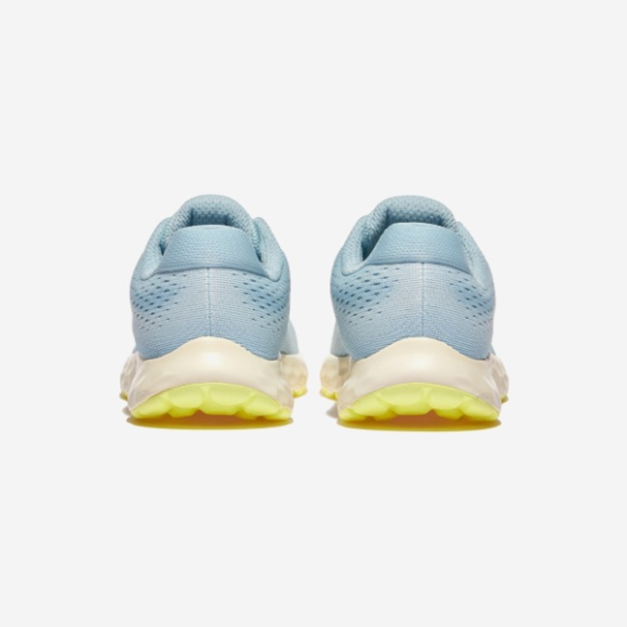 New Balance – кроссовки W520RL8