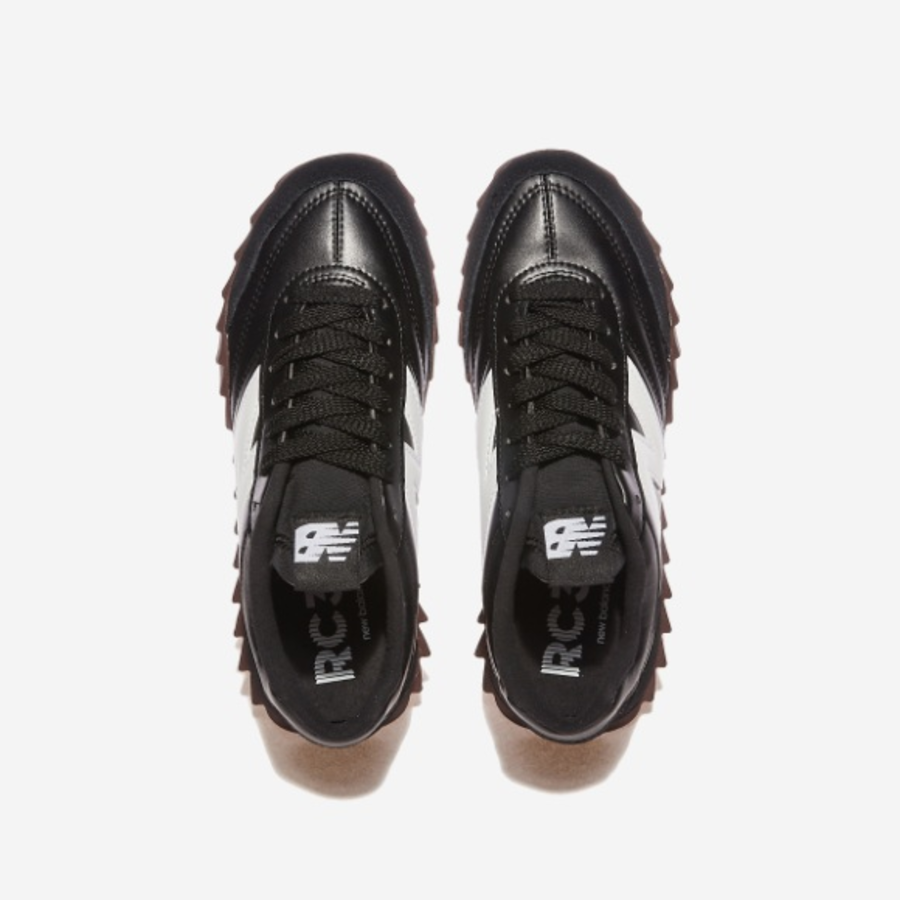 New Balance – кроссовки URC30FH