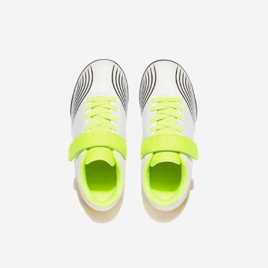 Diadora – кроссовки Striker TF 2